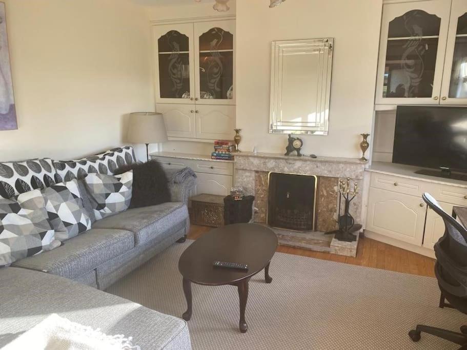 Shercock Cheerful 3 Bedroom House With Fantastic Views מראה חיצוני תמונה